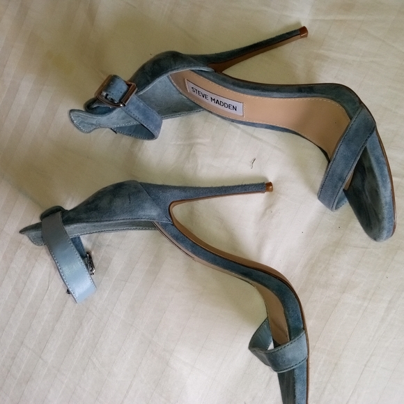 Steve Madden Heels - Picture 4 of 6